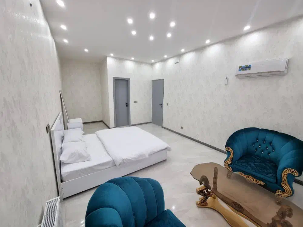 آپارتمان سه خواب ۲۴۰ متری مبله در شیراز، بالاشهر|اجارهٔ کوتاهمدت آپارتمان و سوئیت|شیراز, فرهنگ شهر|دیوار