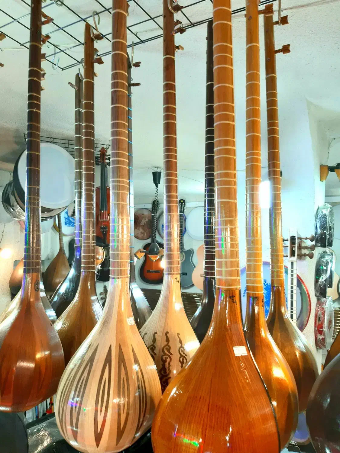 سه تار (( موسیقی مسعود ))|سازهای سنتی|اردبیل, |دیوار