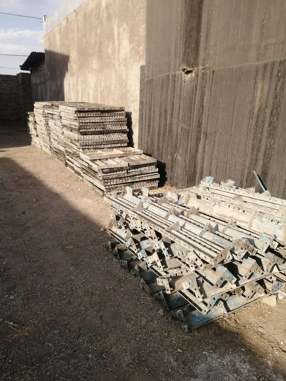 اجاره تجهیزات ساختمانی قالب وجک|مصالح و تجهیزات ساختمان|فیروزه, |دیوار