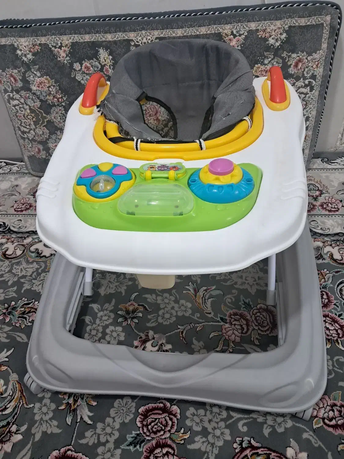 روروئک|کالسکه و لوازم جانبی|قم, شهر قائم|دیوار