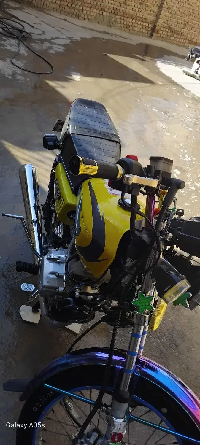 موتور ۲۰۰ مدل ۹۸|موتورسیکلت|خرم‌آباد, |دیوار