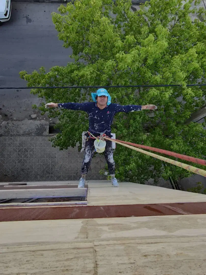 عایق نانو کار در ارتفاع با طناب راپل|خدمات پیشه و مهارت|ایلام, |دیوار