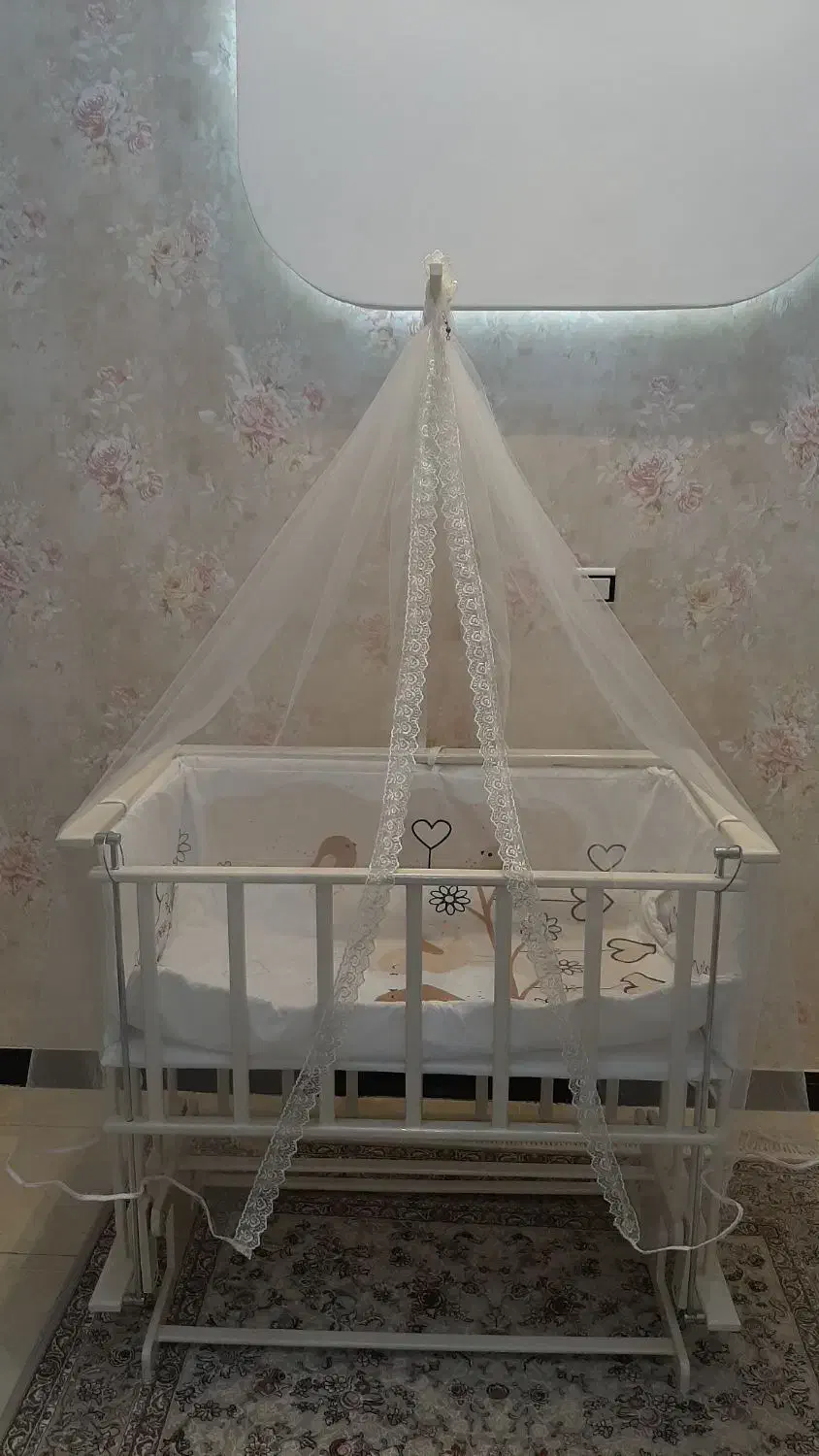 تخت کنار مادر برند ژیک|تخت و صندلی بچه|نهاوند, |دیوار