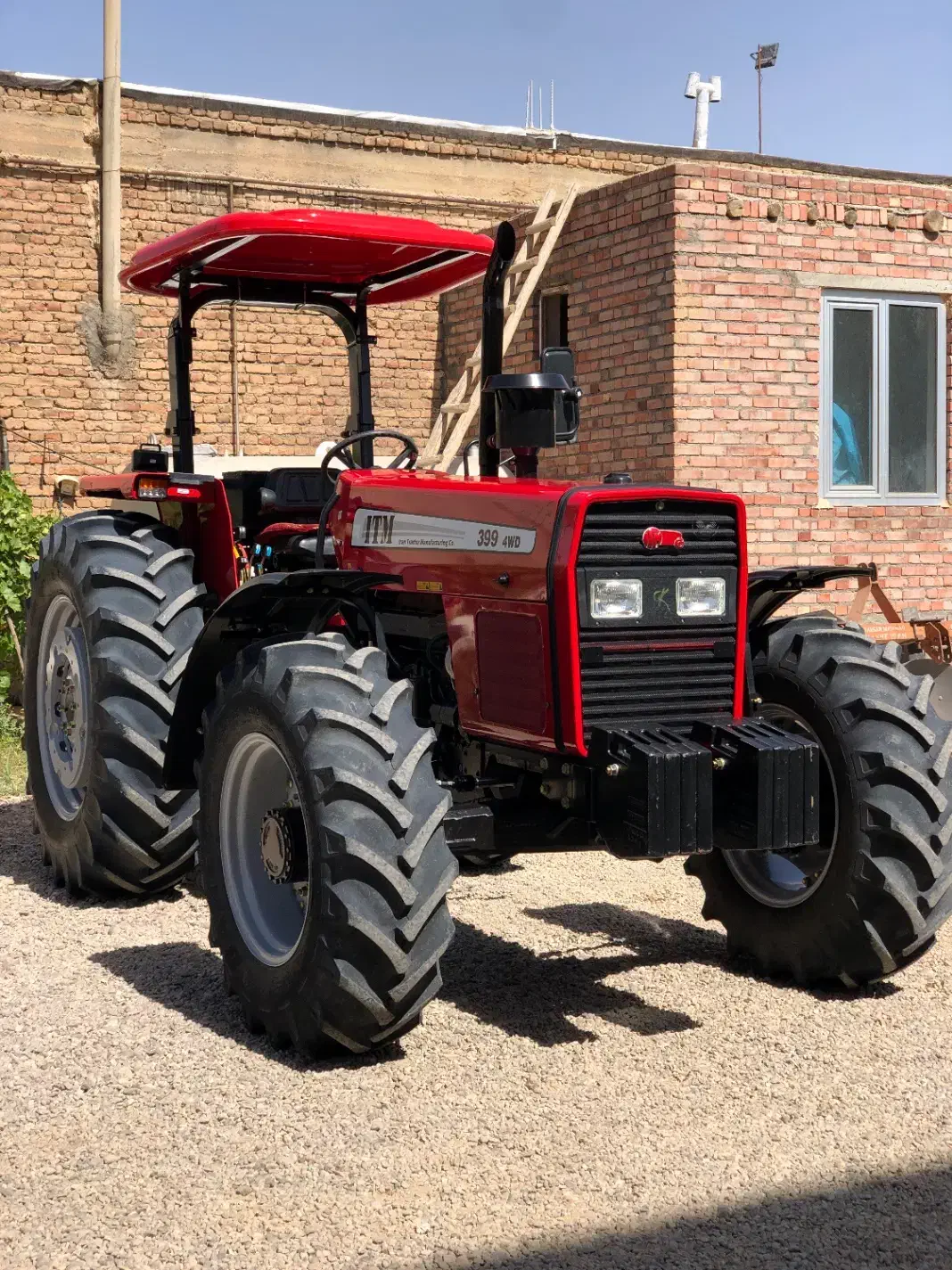 تراکتور ۳۹۹|خودرو سنگین|میاندوآب, |دیوار