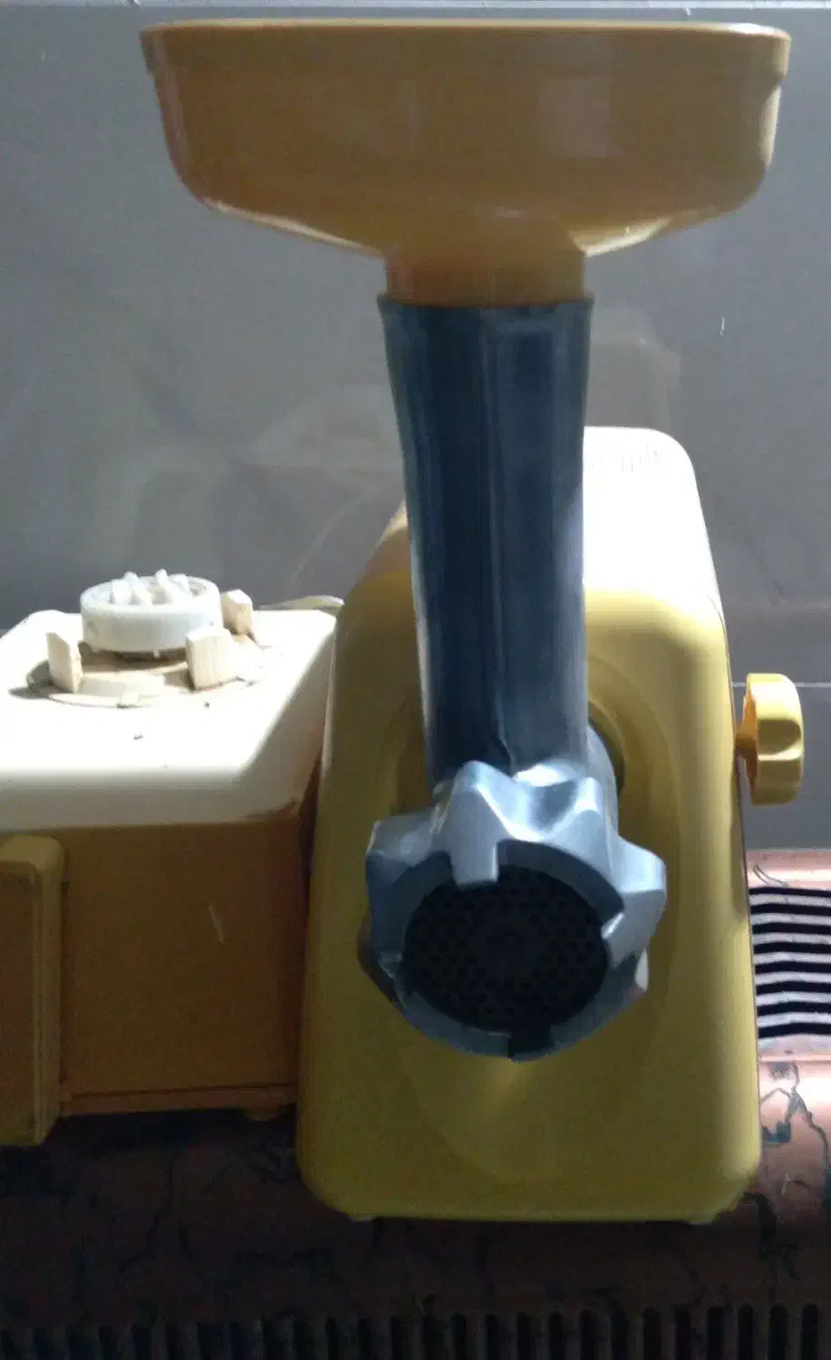 سلام چرخ گوشت نو دستگاه آبمیوه گیری جارو شارژی|خردکن، آسیاب، غذاساز|آمل, |دیوار