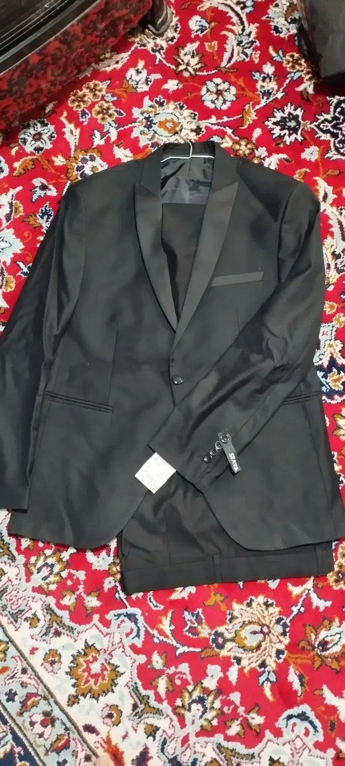 کت و شلوار نو|لباس|فاروج, |دیوار