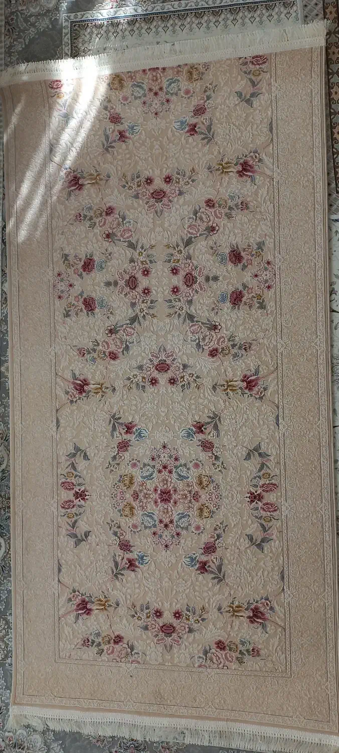 دو تخته قالیچه دست بافت گونه دونه ای ۴۰۰۰۰۰۰ ت|فرش|مشهد, شاهد (شهرک غرب)|دیوار