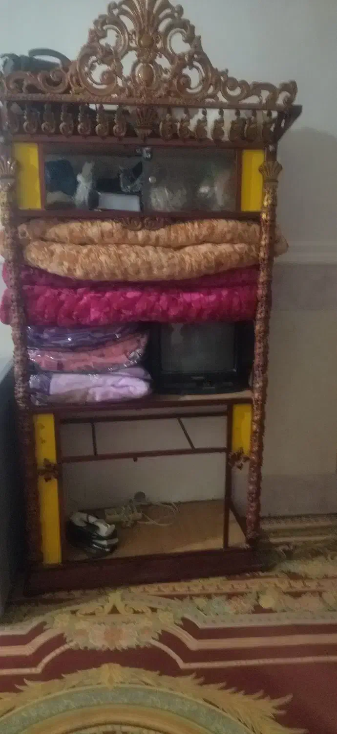 میز تلویزیون چوبی در حد نو|میز تلویزیون|ایرانشهر, |دیوار