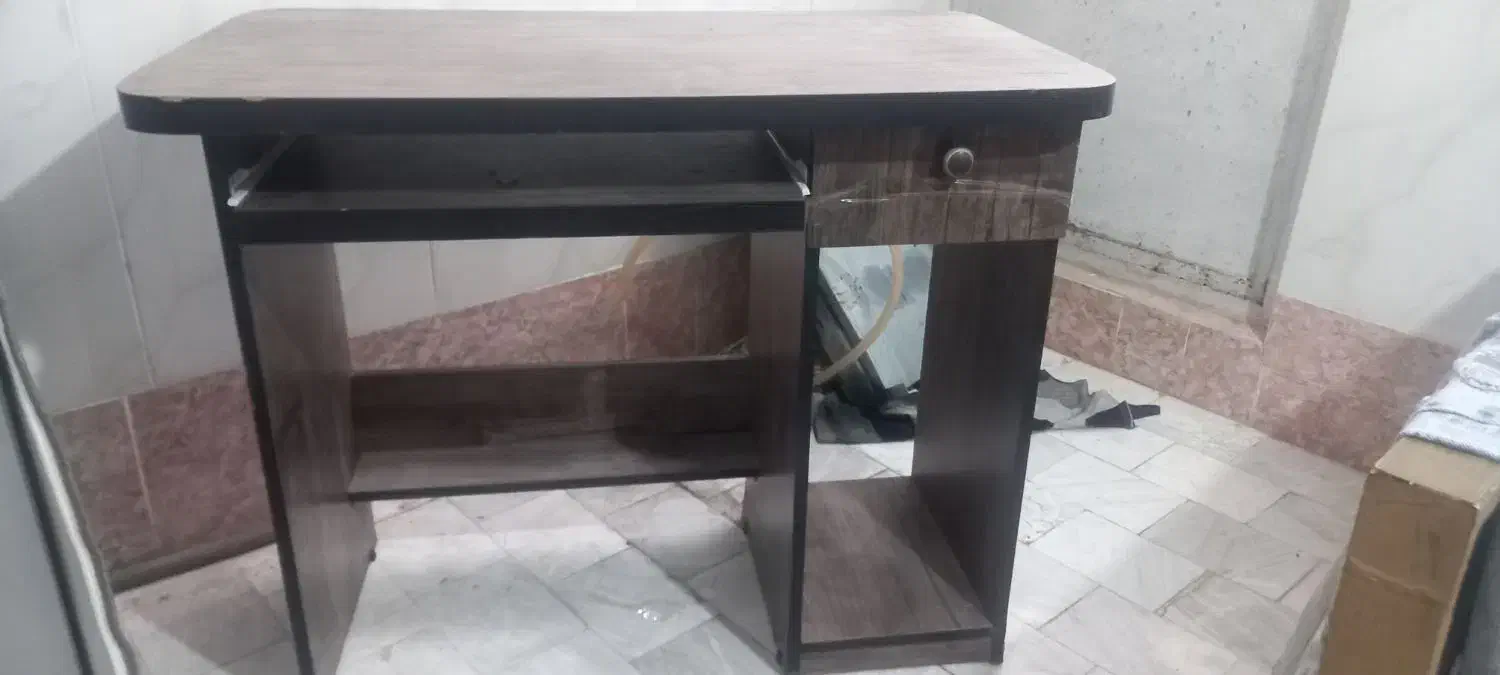 میز کامپیوتر|میز تحریر و کامپیوتر|قم, ولیعصر|دیوار