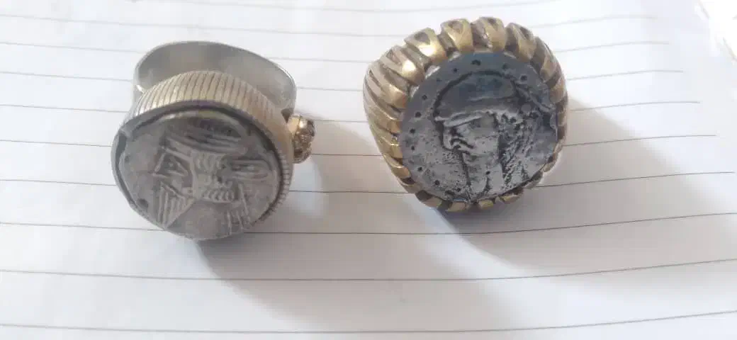 سکه قدیمی و انگشتر|کلکسیون اشیاء عتیقه|همدان, |دیوار