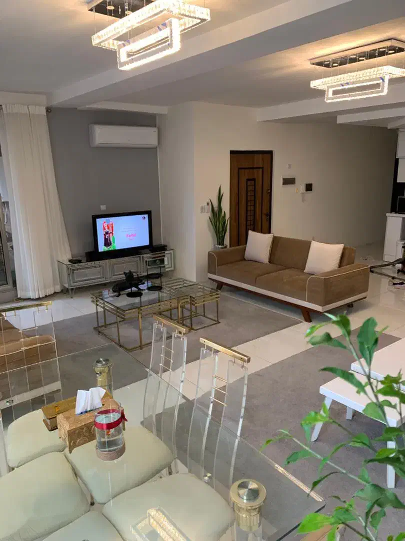 اجاره روزانه آپارتمان وسوئیت سه خواب دوخواب تک خاب|اجارهٔ کوتاه‌مدت آپارتمان و سوئیت|شیراز, ستارخان|دیوار