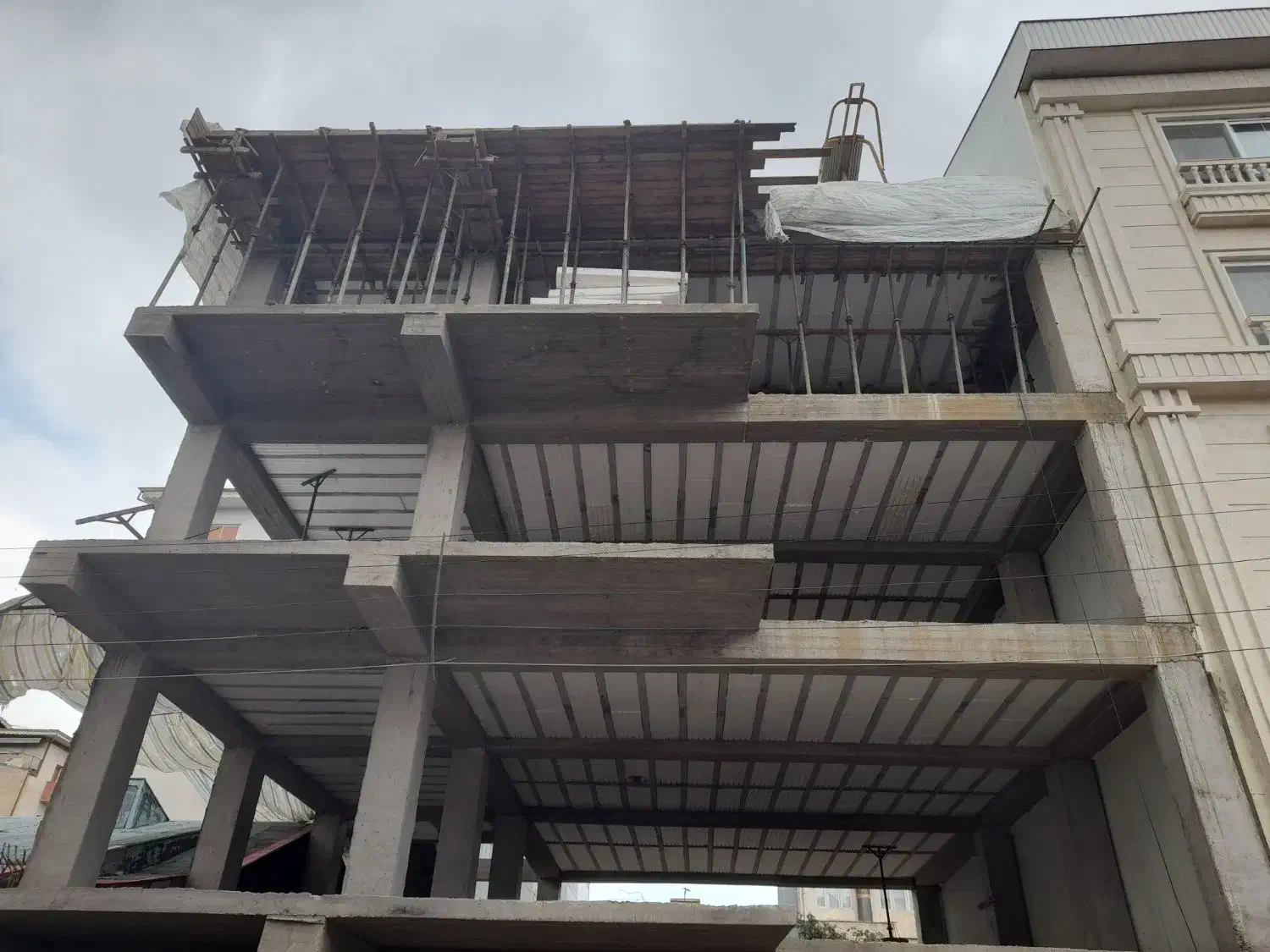 ۳ خواب / تکواحد / ۲۰۰متر / بلوار دیلمان / شیرخانی|پیش‌فروش املاک|رشت, دیلمان|دیوار