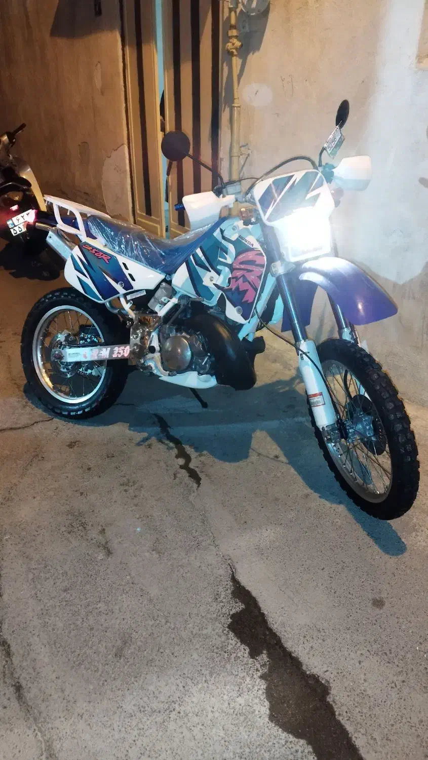 سی ار ام CRM سی بی 1300 دی تی|موتورسیکلت|اصفهان, آفاران|دیوار