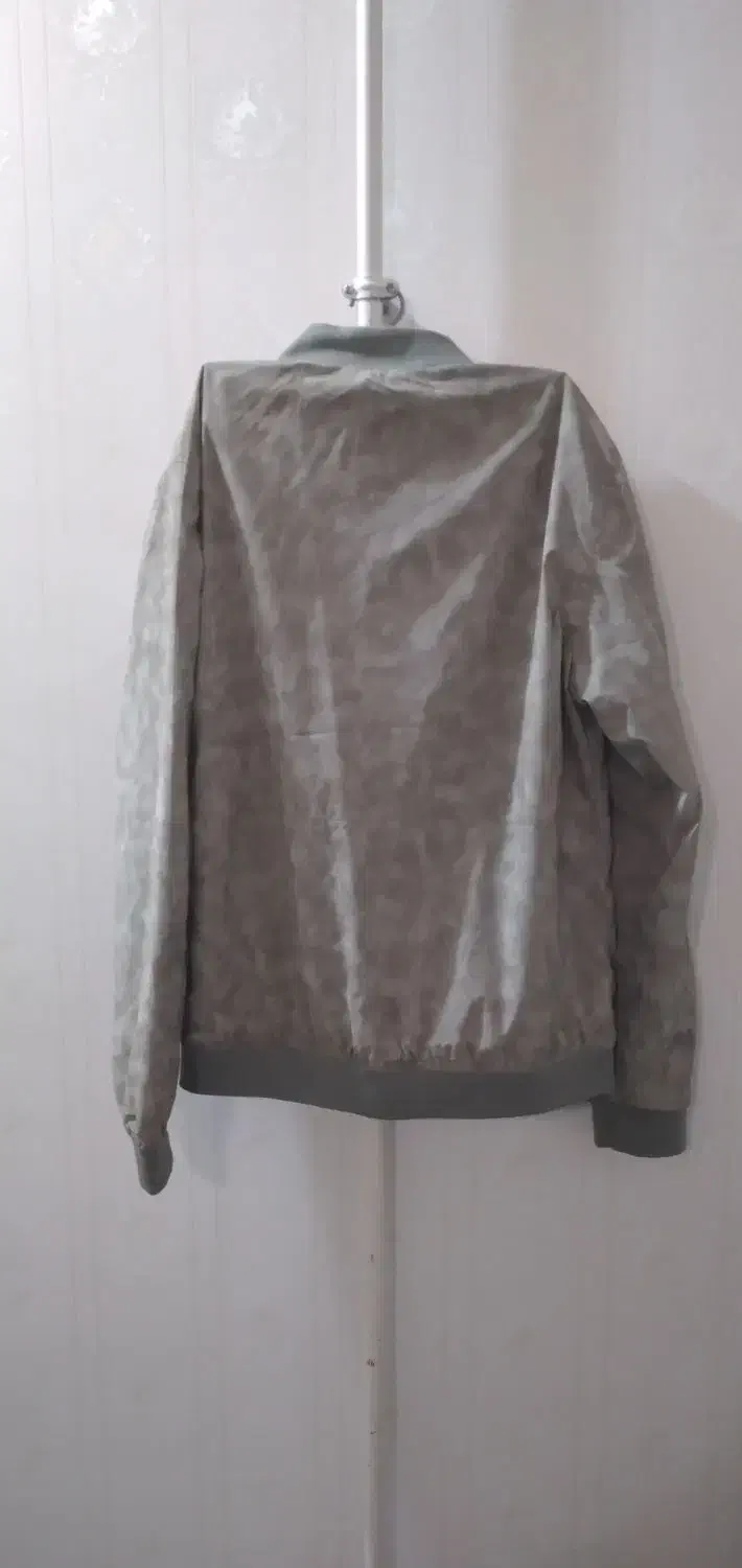 کاپشن خلبانی|لباس|رشت, کوی حسینی|دیوار