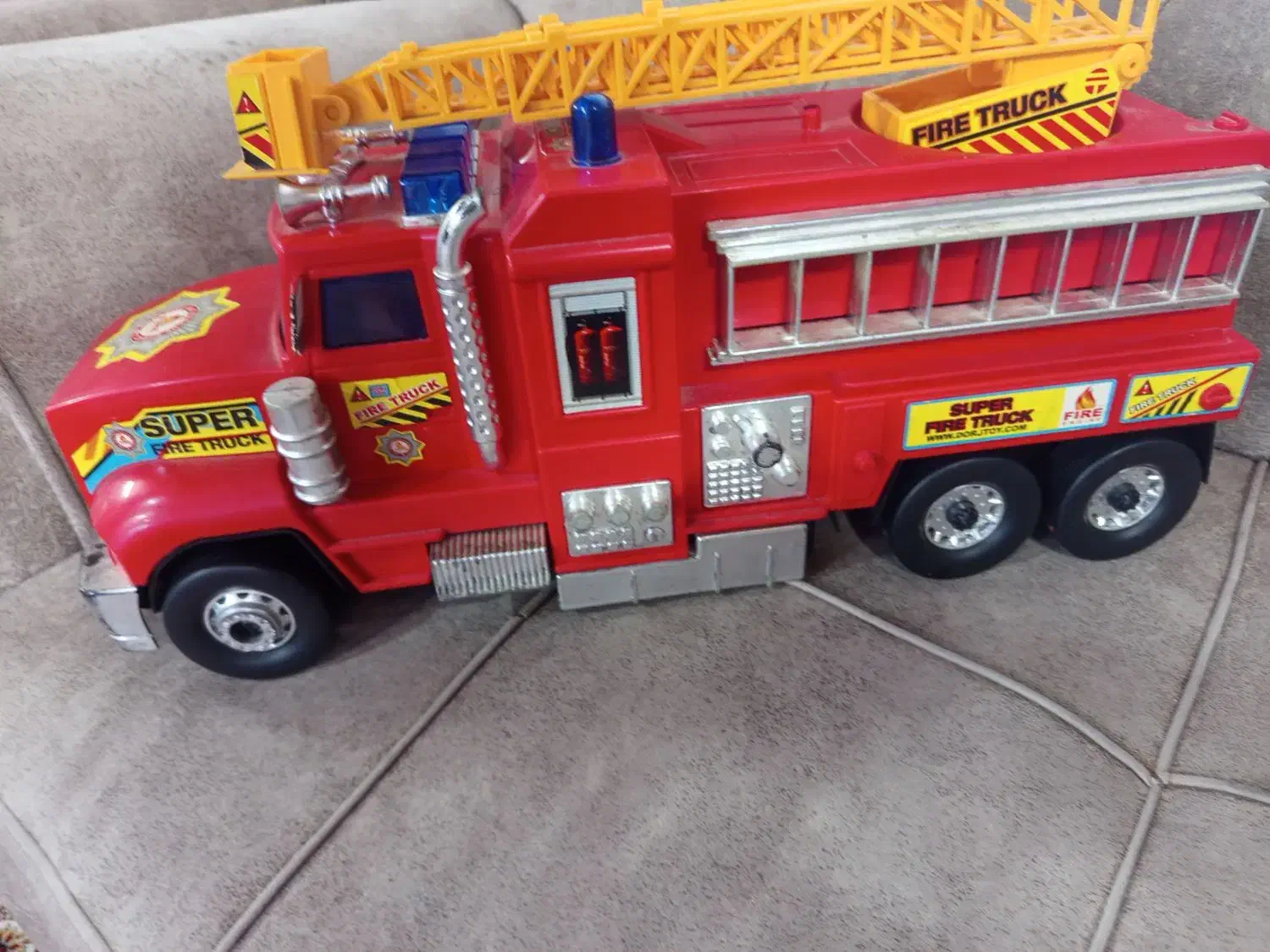 ماشین آتش نشانی|اسباب‌‌بازی|محمودآباد, |دیوار