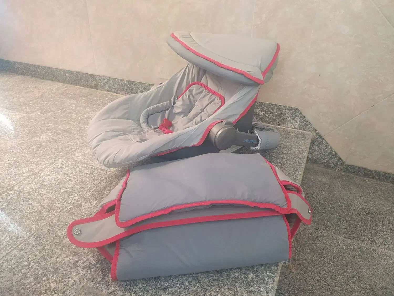 کالسکه تاشو و کریر|کالسکه و لوازم جانبی|همدان, |دیوار