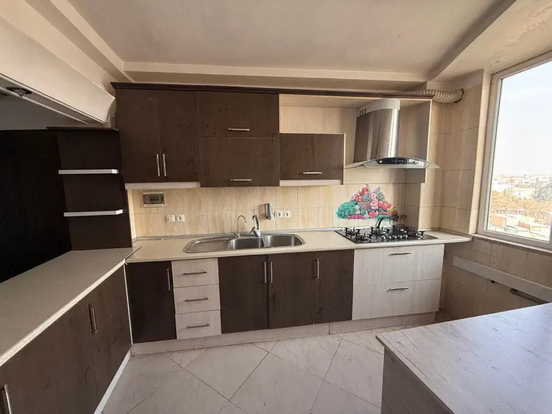 ۷۶ متر ۲ خواب  میدون مادر اسانسور  انباری داره|فروش آپارتمان|گرمسار, |دیوار