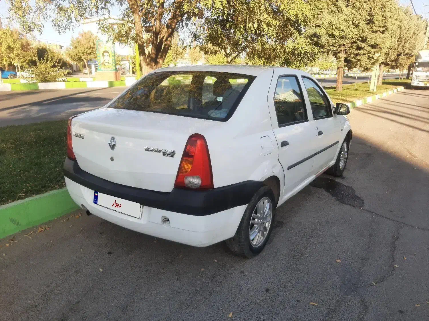 تندر ۹۰ سفید مدل ۹۵|خودرو سواری و وانت|الیگودرز, |دیوار