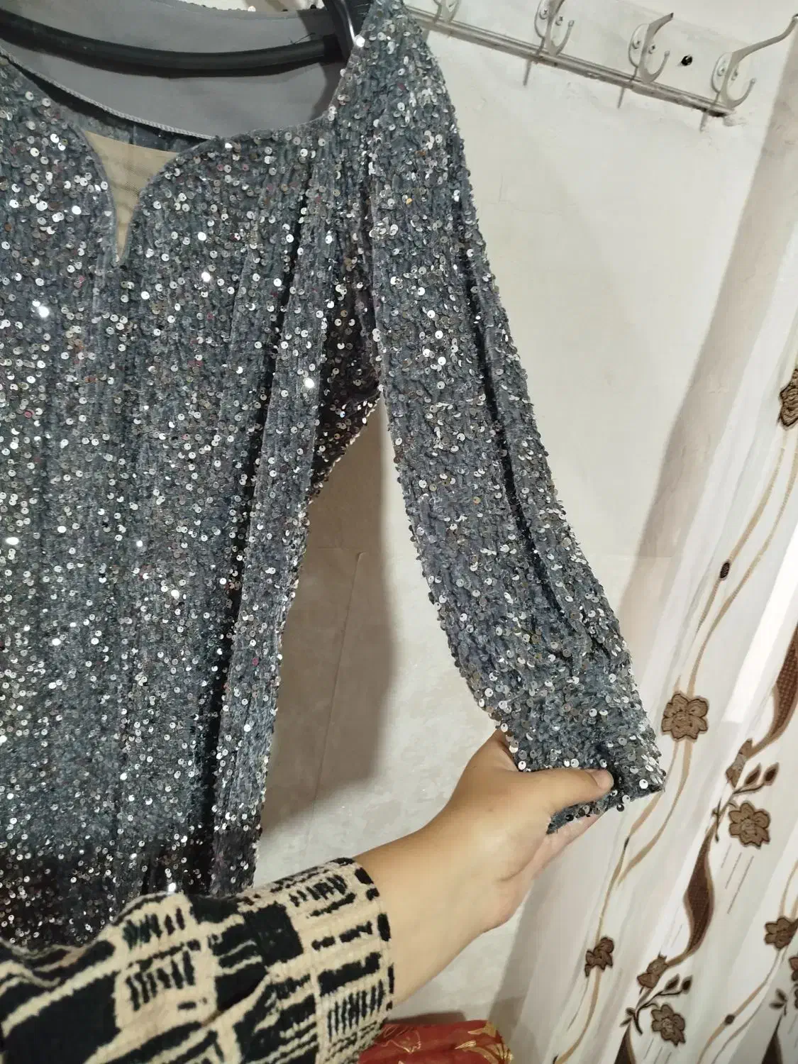 لباس پولکی مجلسی در حد نو|لباس|ایواوغلی, |دیوار