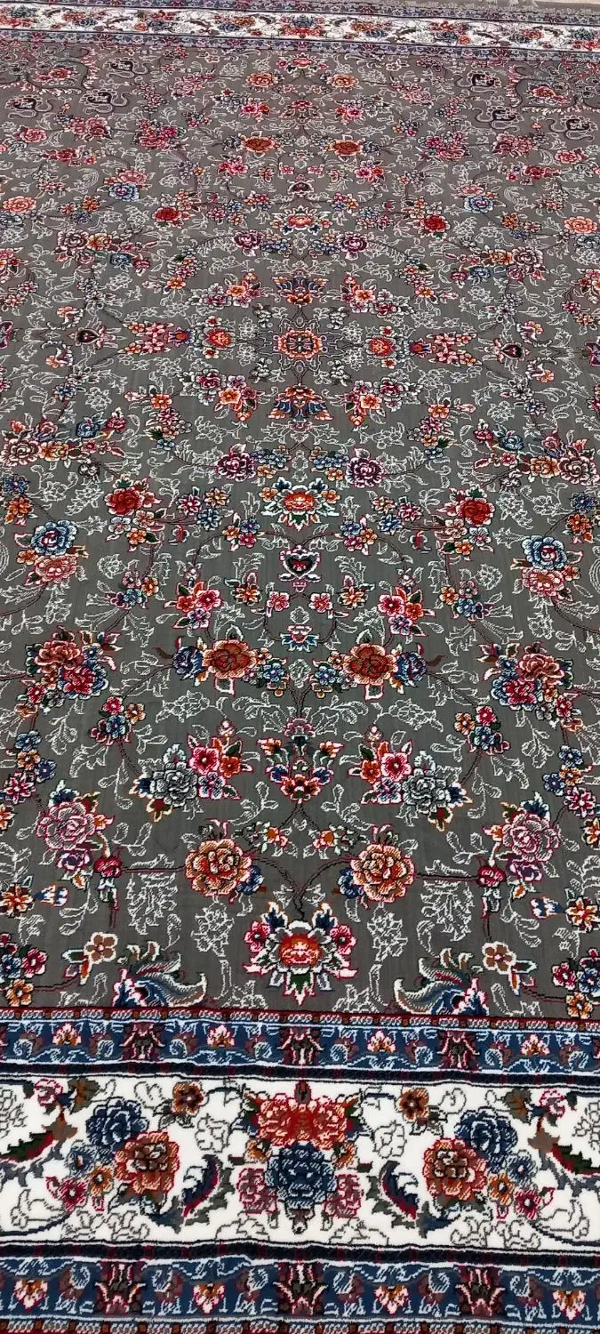 ۴ عدد فرش ۹ متری و ۲ عدد ۶ متری|فرش|پرند, فاز ۴|دیوار