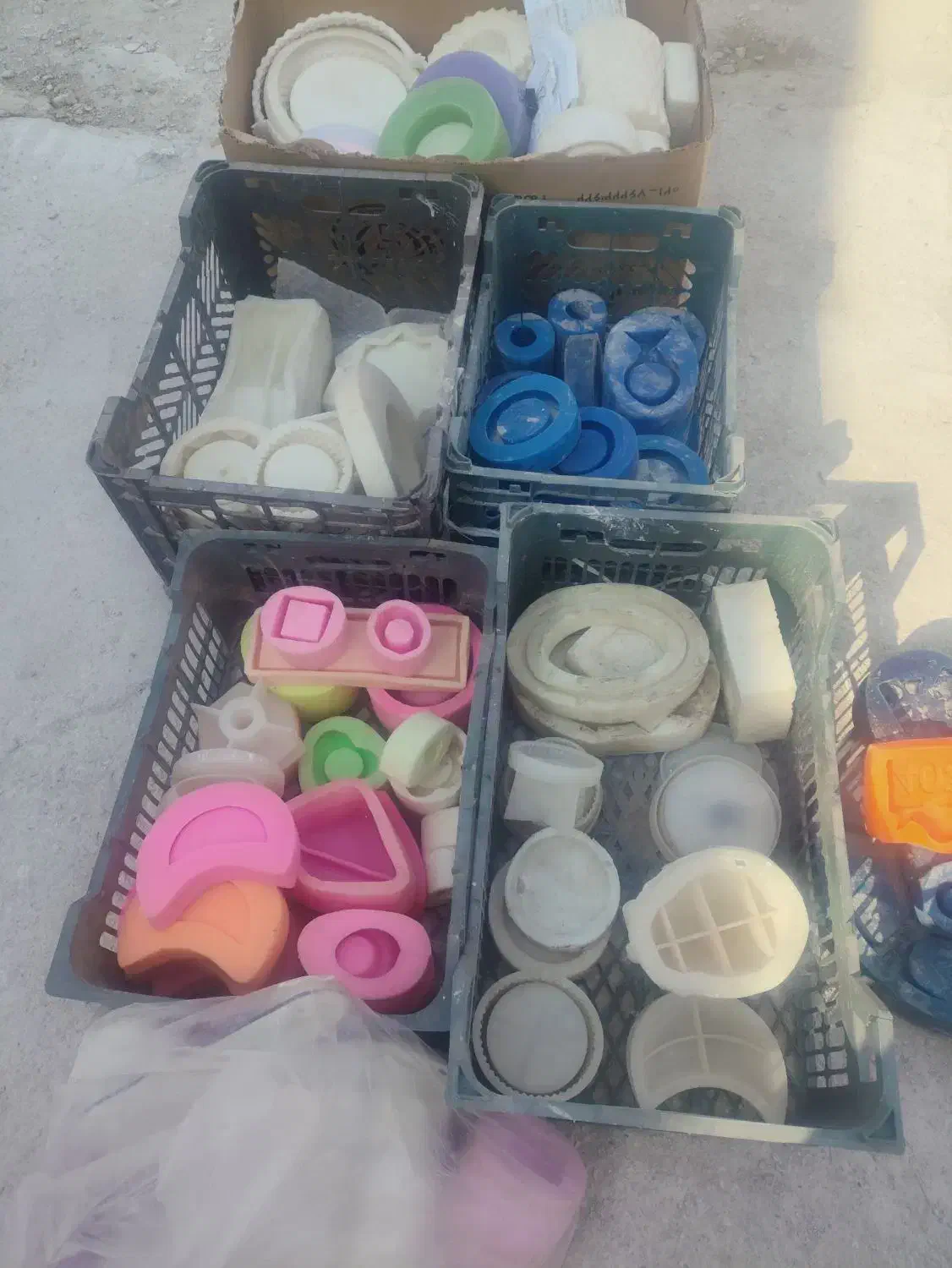 فروش قالب سیلیکونی برای سنگ مصنوعی و شمع|صنایع دستی و سایر لوازم تزئینی|لامرد, |دیوار