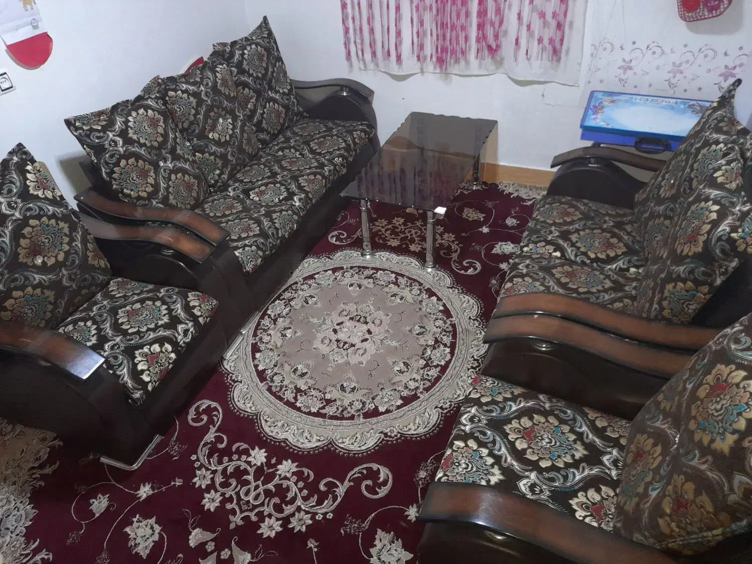 مبل ۷نفره با میز|مبلمان خانگی و میز عسلی|سیرجان, |دیوار