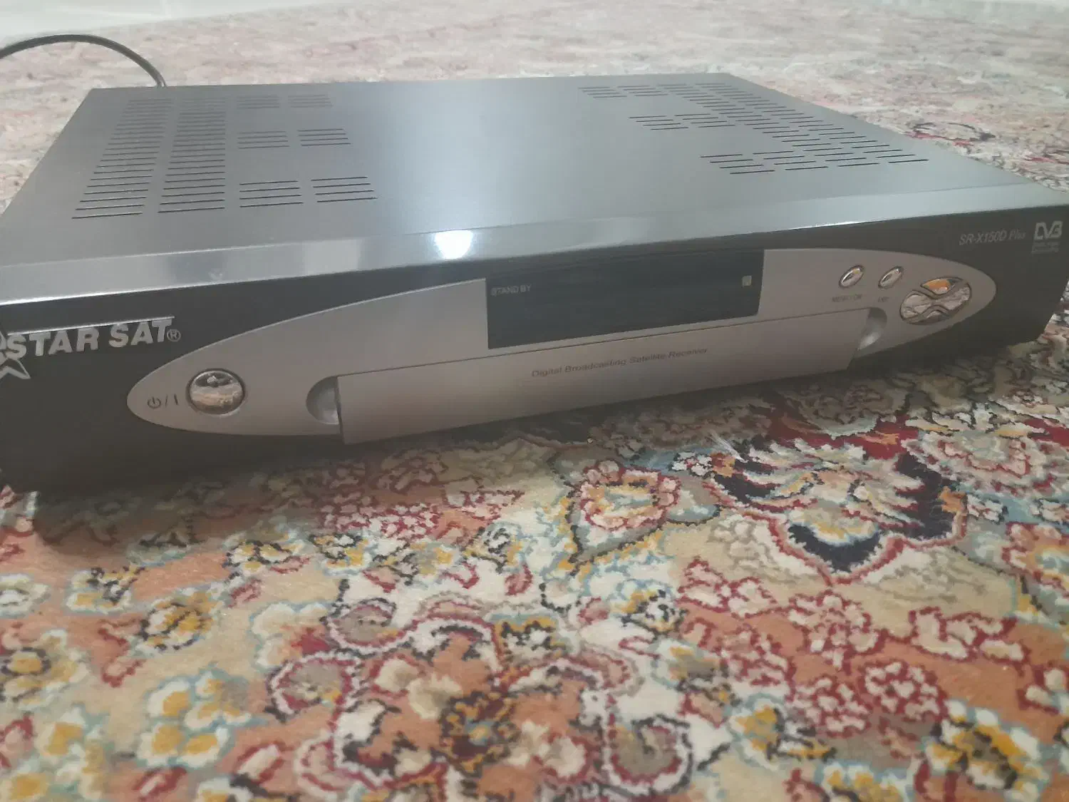 گیرنده sTARsaT|صوتی و تصویری|لنجان, |دیوار