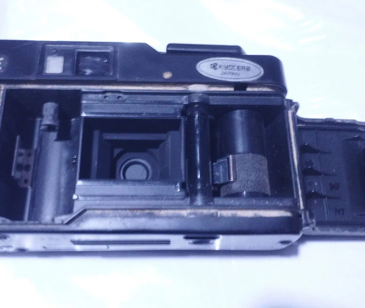 دوربین عکاسی یشیکا عطیقع و رادیو.و.و.و|کلکسیون اشیاء عتیقه|آغاجاری, |دیوار