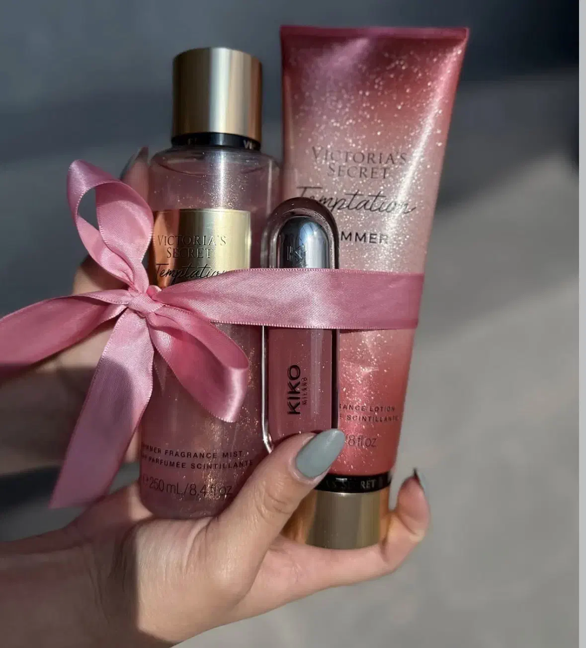 فروش انواع محصولات پوستی و عطر و ادکلن اورجینال|آرایشی، بهداشتی، درمانی|تهران, کاشانک|دیوار