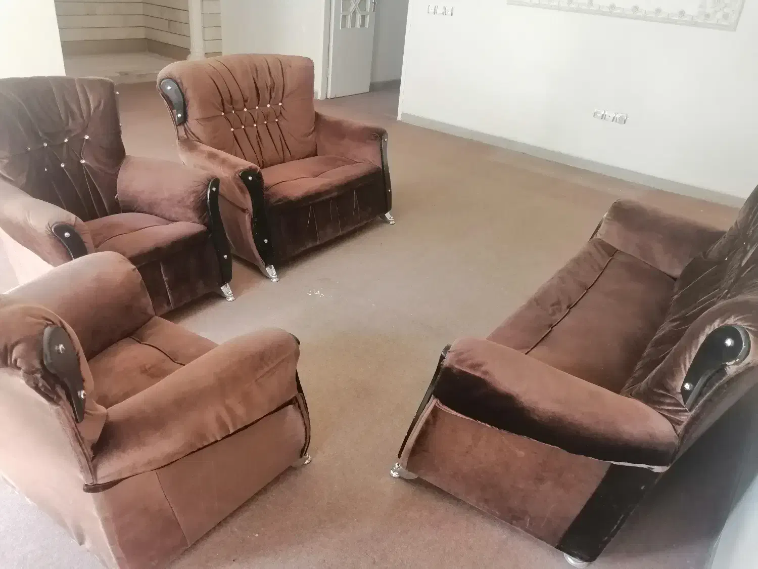 مبل راحتی|مبلمان خانگی و میز عسلی|شیراز, کلاهدوز|دیوار