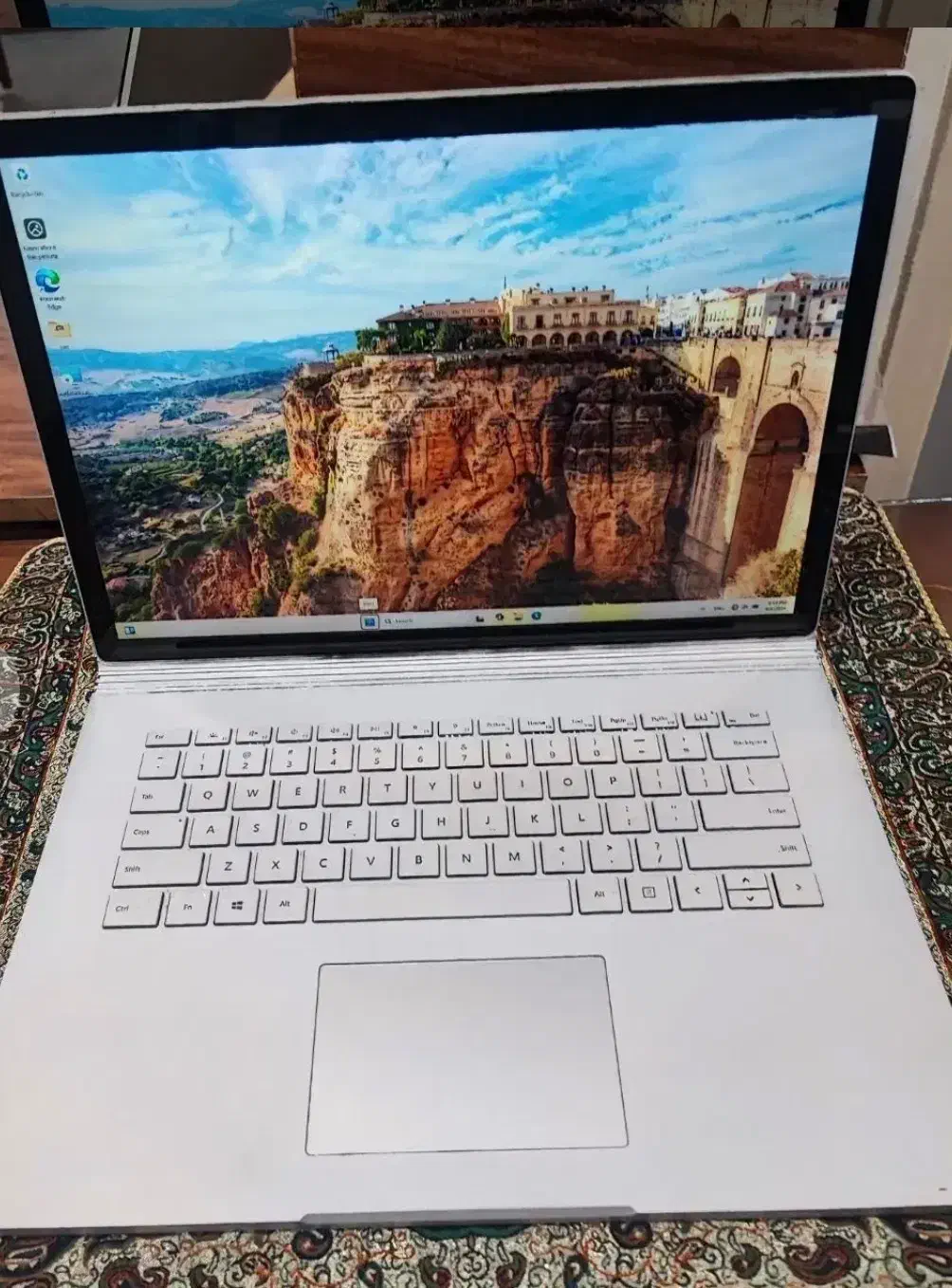 سرفیس بوک|رایانه همراه|تهران, زنجان جنوبی|دیوار