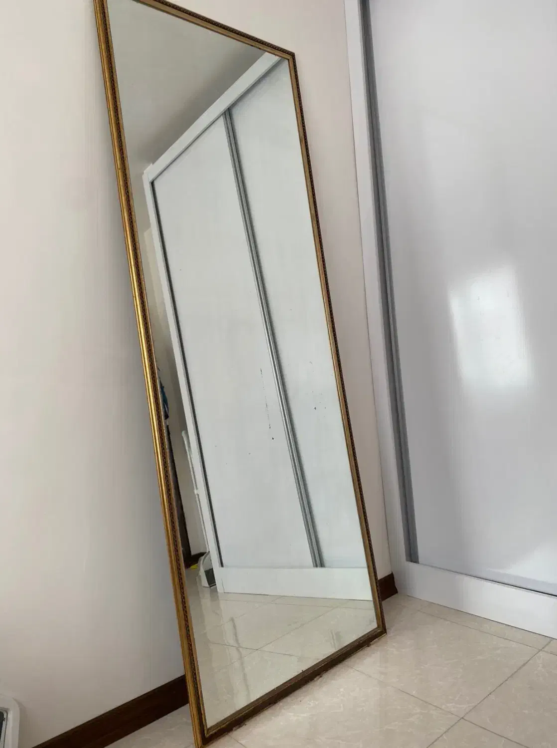 اینه قدی بزرگ|آینه|رشت, کوی غلام نیا|دیوار