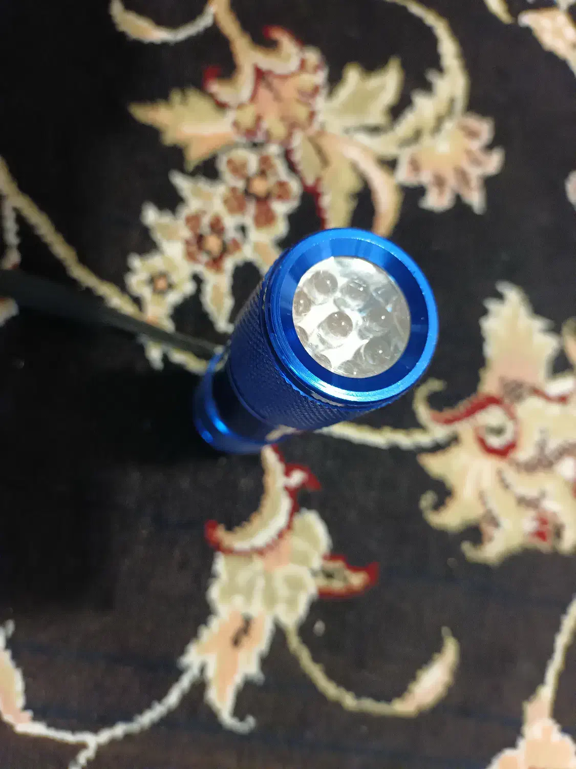 چراغ قوه جیبی|کوهنوردی و کمپینگ|شاهین‌شهر, خانه کارگر|دیوار