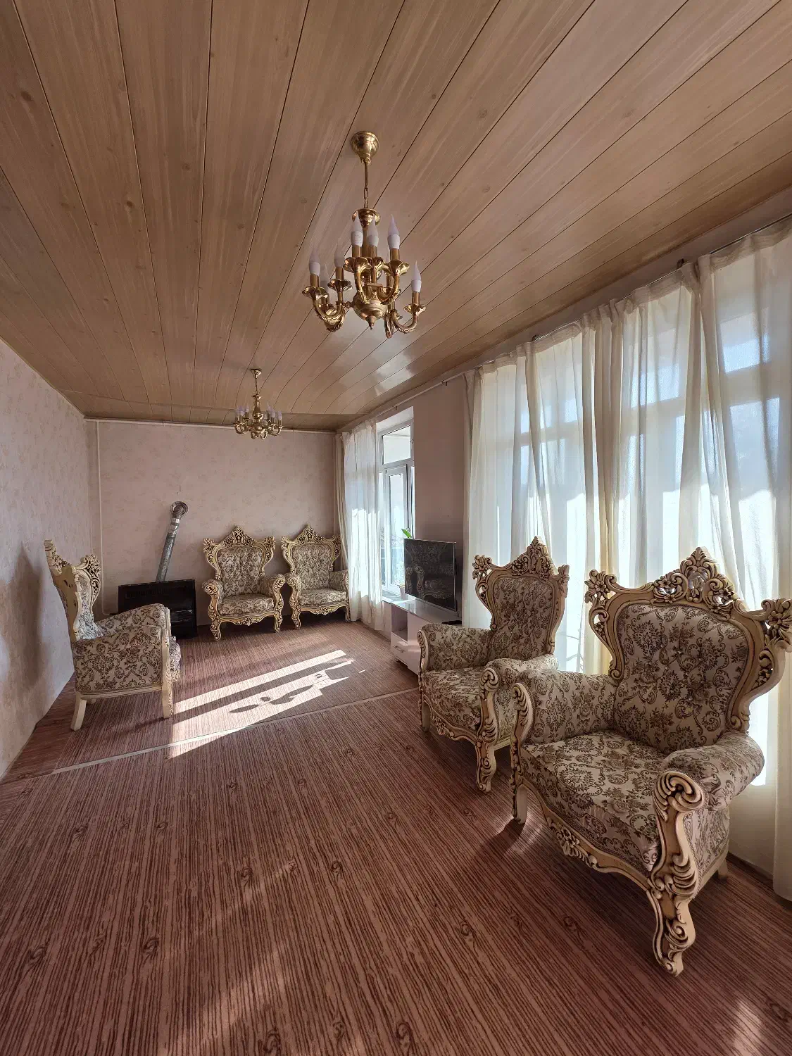 فروش مبل سلطنتی|مبلمان خانگی و میز عسلی|اهر, |دیوار