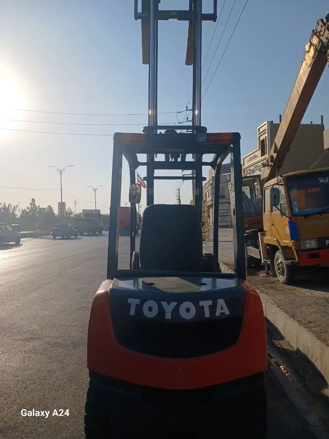 لیفتراک تویوتا ۲/۵ تن ۸f|خودرو سنگین|تهران, شمس‌آباد|دیوار