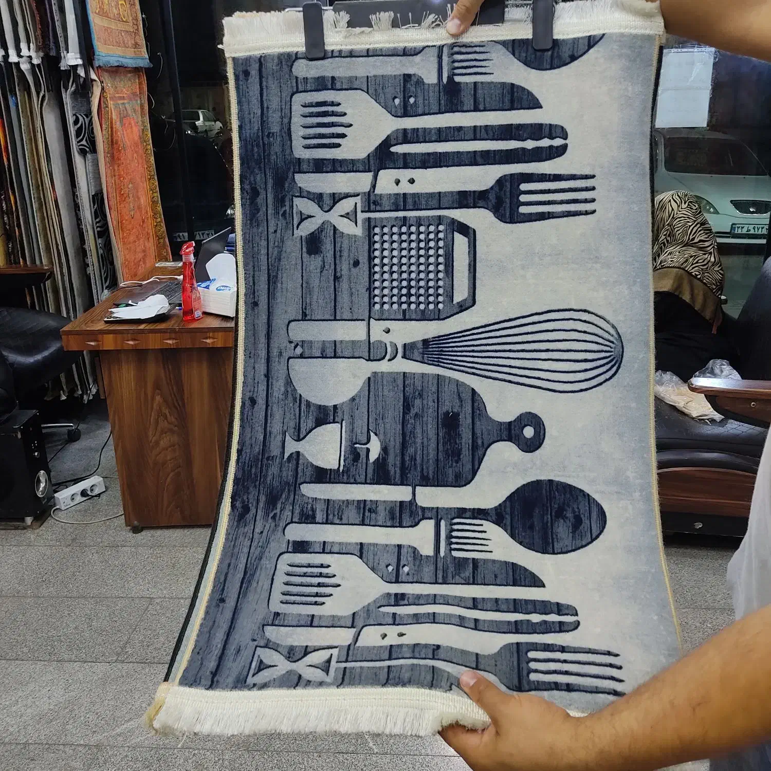 پادری فرش۷۰۰شانه محتشم اکبند|پادری|قدس, شهر‌قدس|دیوار