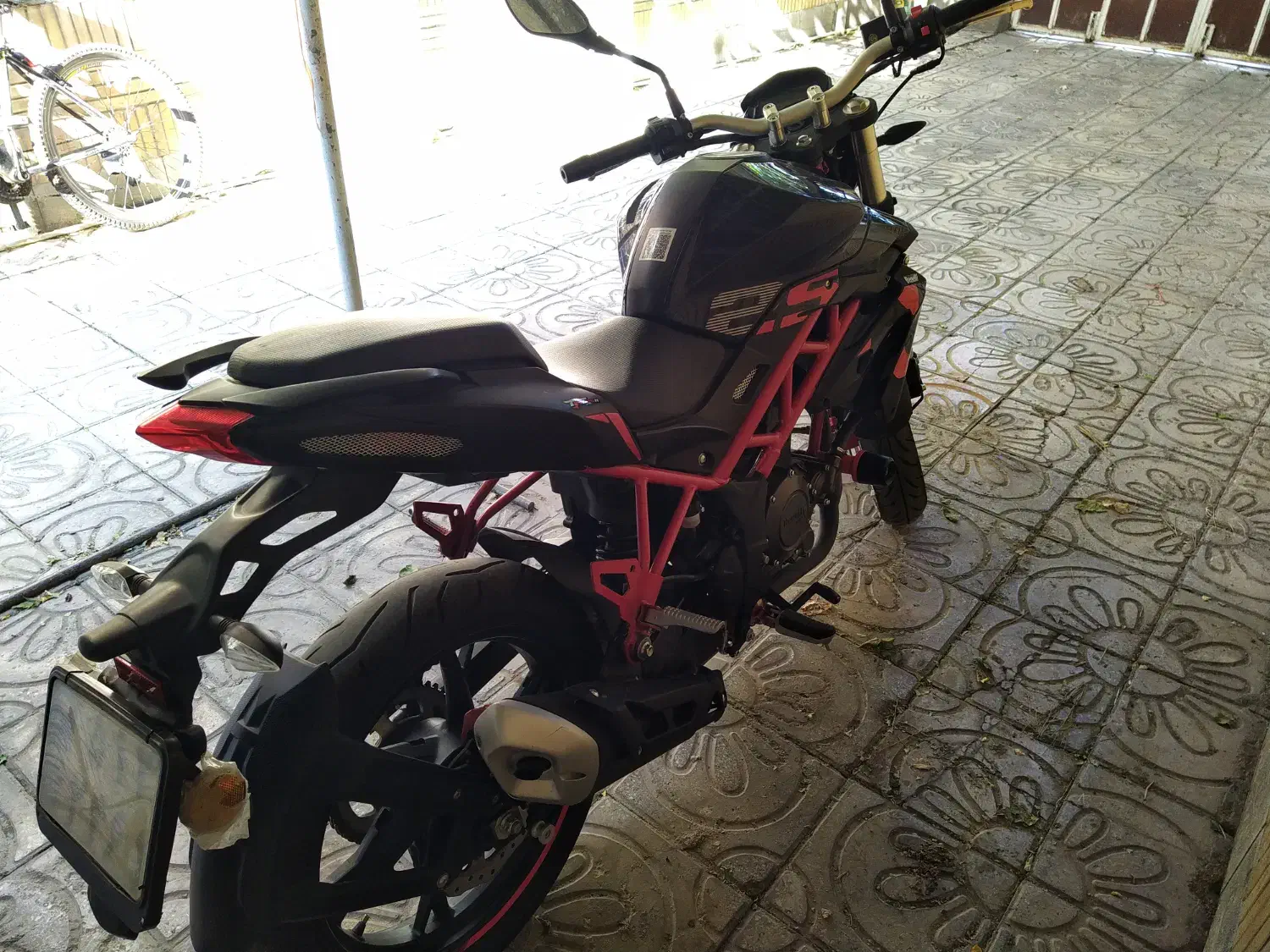 بنلی ۲۵۰ تک سیلندر نیوفیس کم کار و در حد خشک|موتورسیکلت|بروجرد, |دیوار