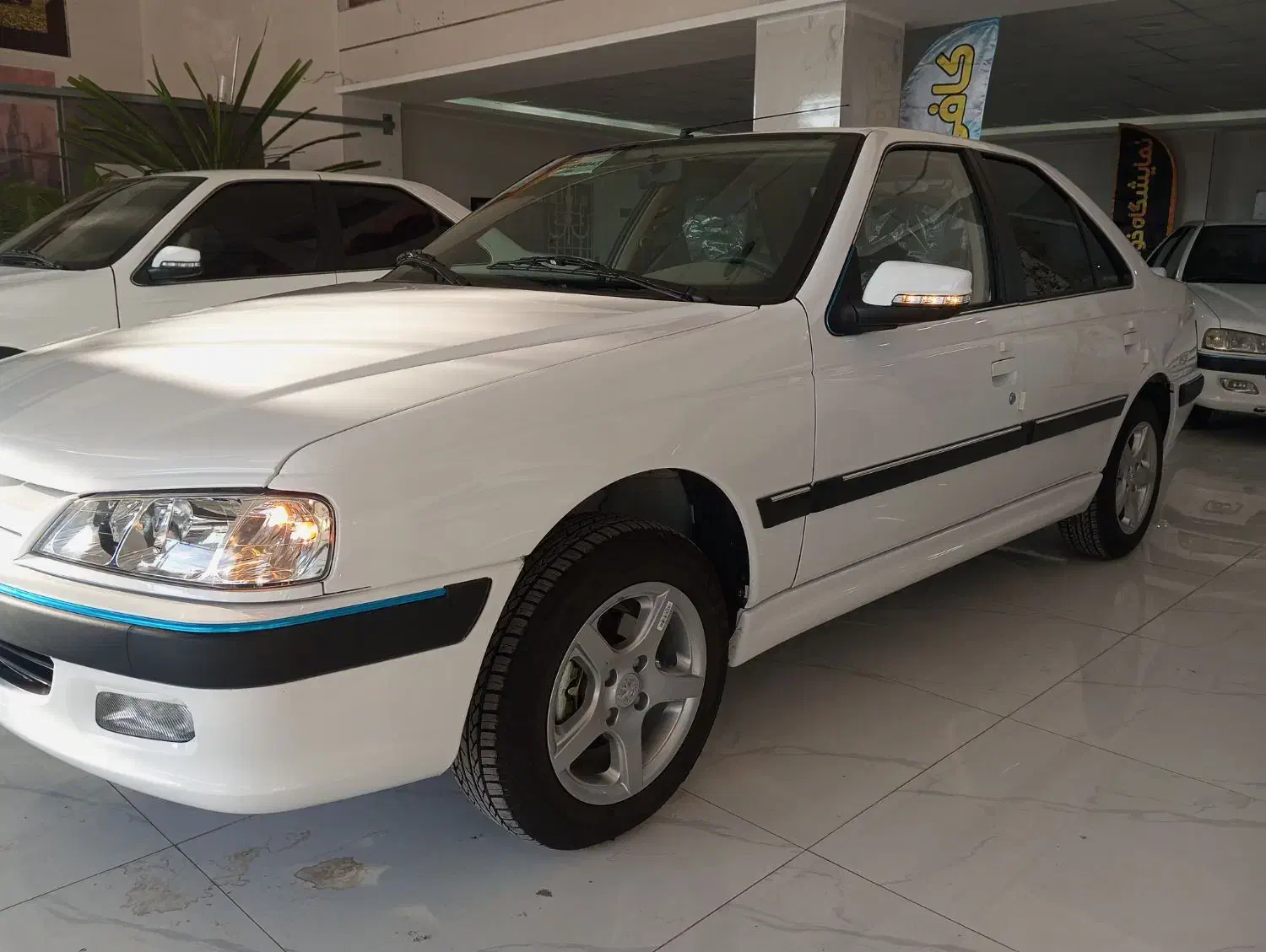 پارس 1401سفارشی|خودرو سواری و وانت|صدرا-فارس, فاز ۱|دیوار