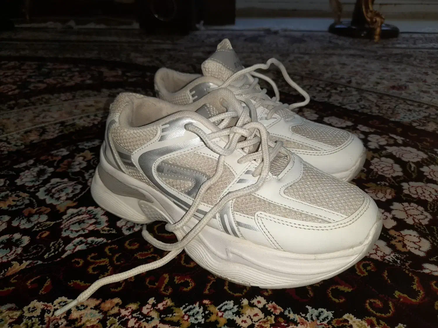 کفش اسپرت|کیف، کفش، کمربند|خوانسار, |دیوار