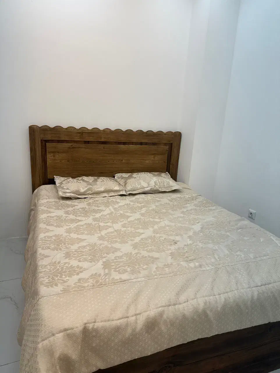 تخت|تخت و سرویس خواب|ایلام, |دیوار