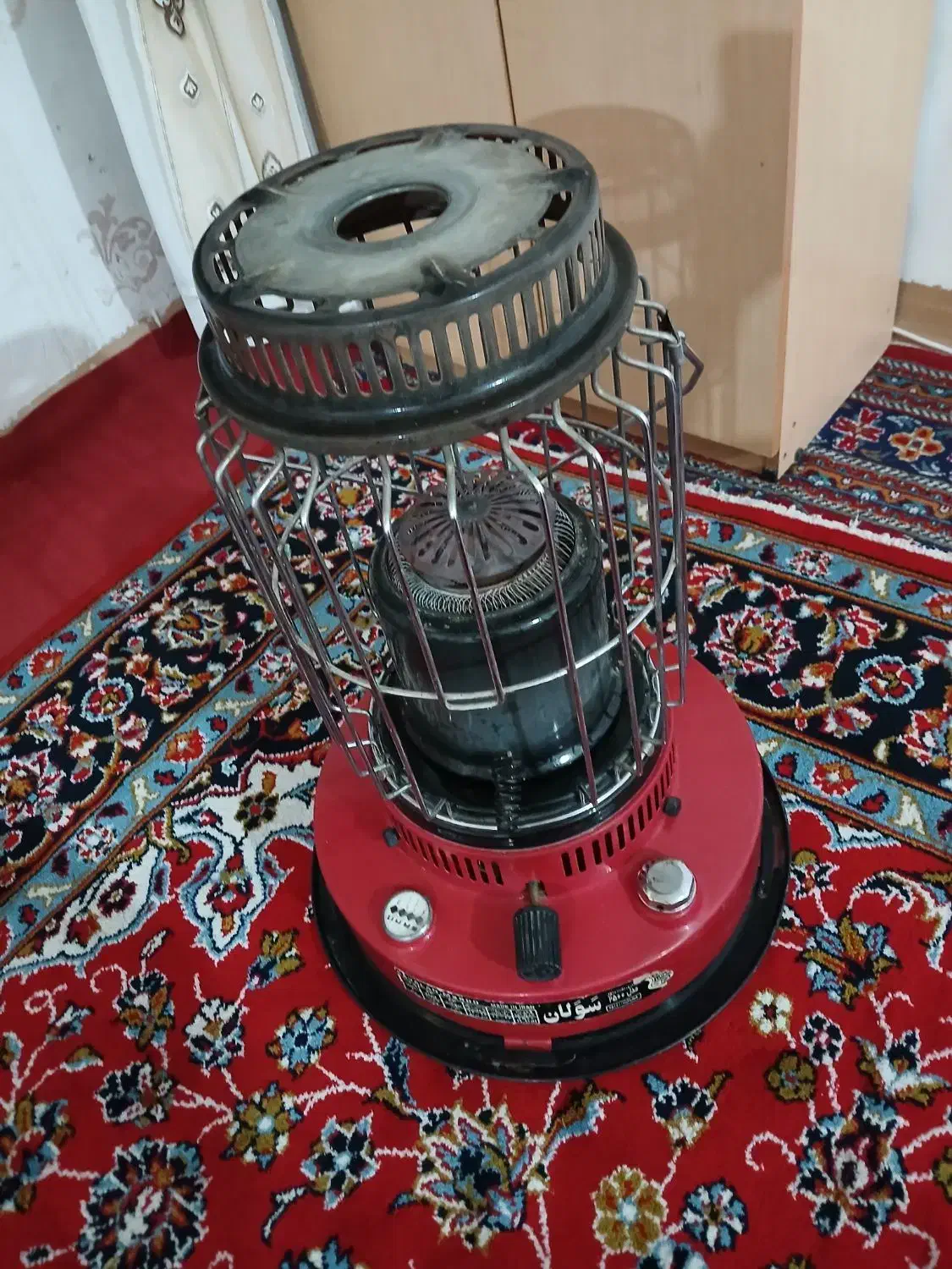 آترا نفتی|بخاری، هیتر، شومینه|ایوان, |دیوار