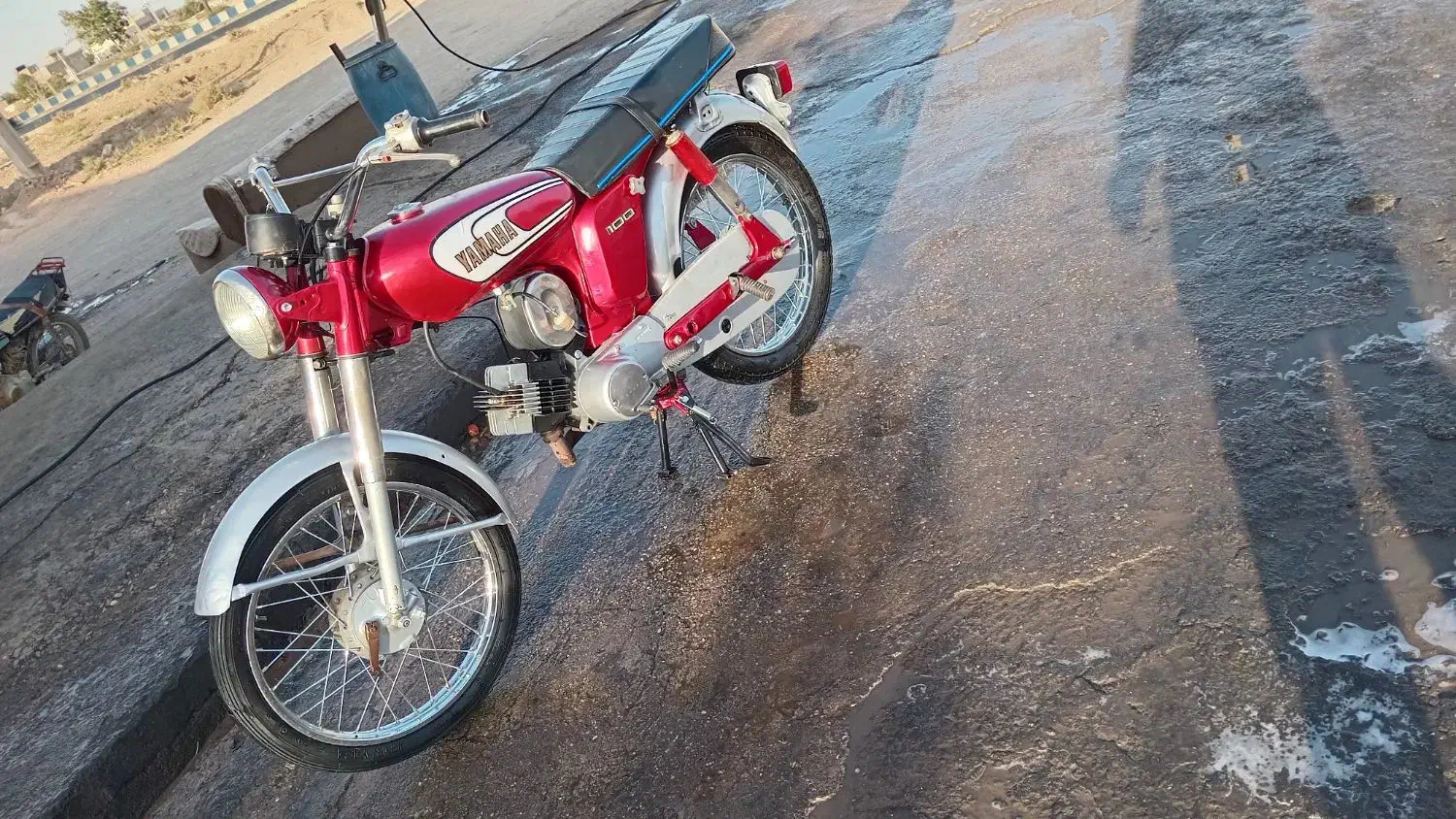 یاماها 100 ژاپن|موتورسیکلت|اسفرورین, |دیوار