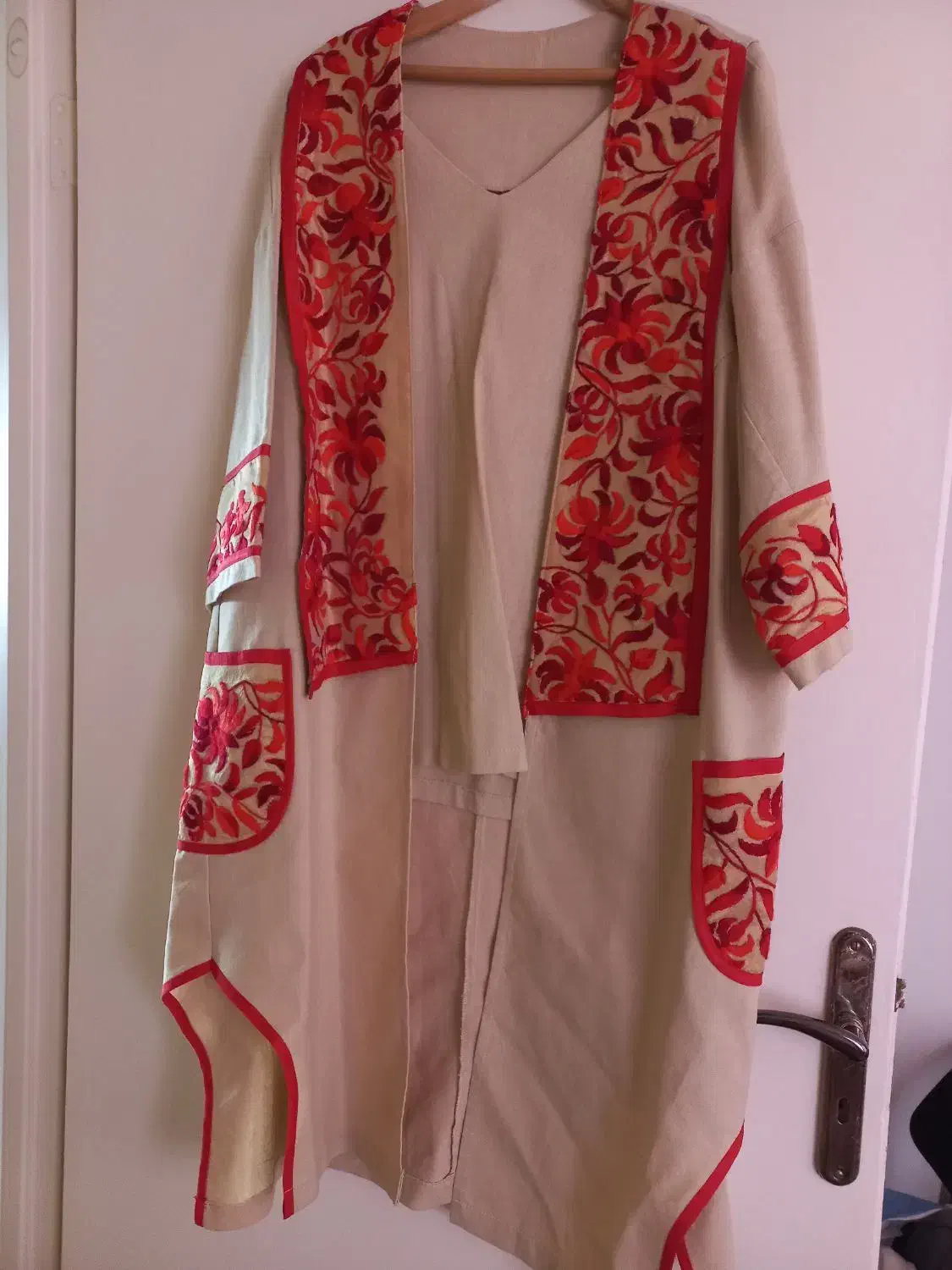 لباس سنتی|لباس|پردیس, فاز ۲|دیوار