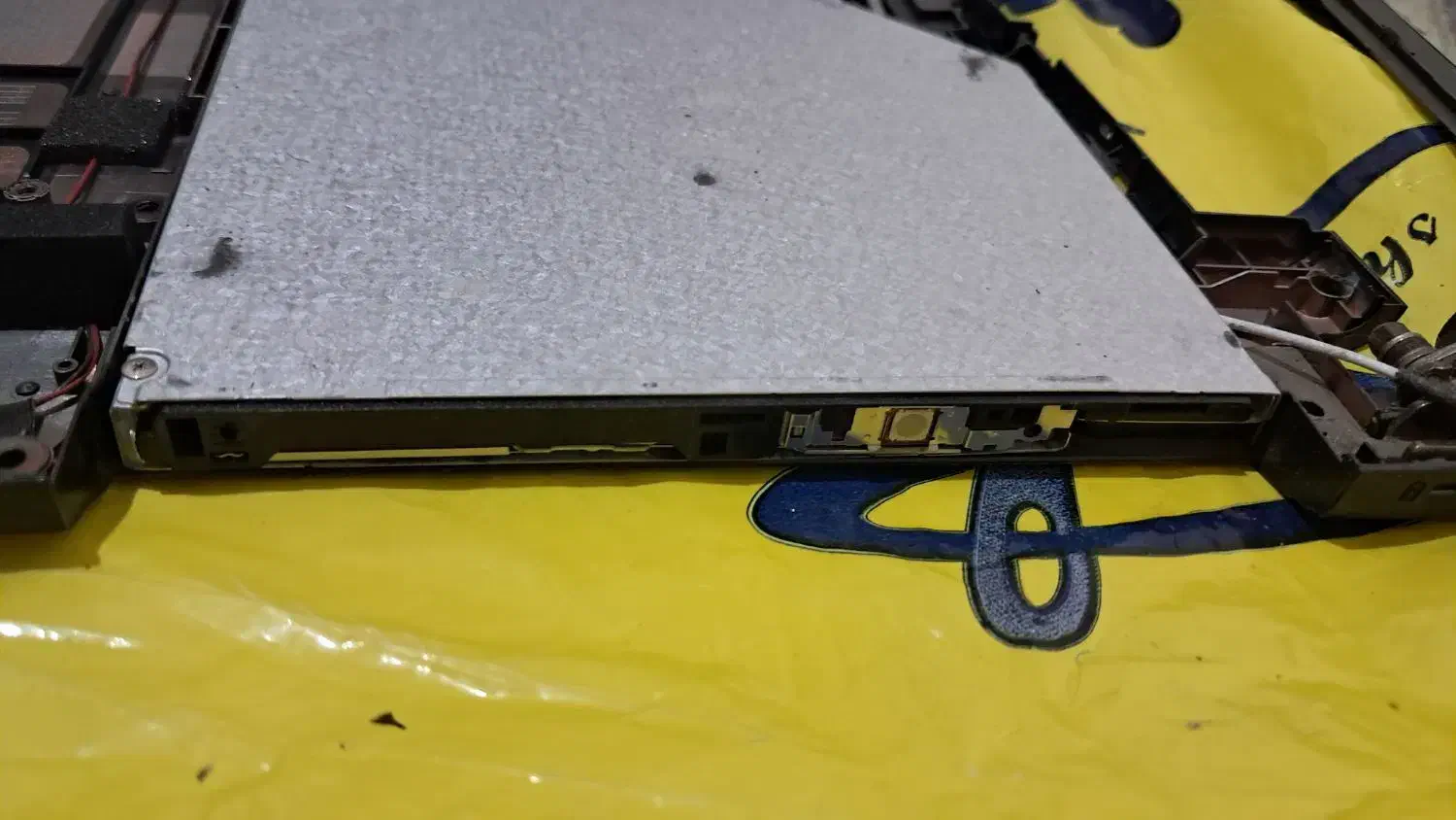 دی وی دی رایتر و کیبورد و صفحه لمس اصلی لپتاپ|قطعات و لوازم جانبی رایانه|سبزوار, رضوی|دیوار