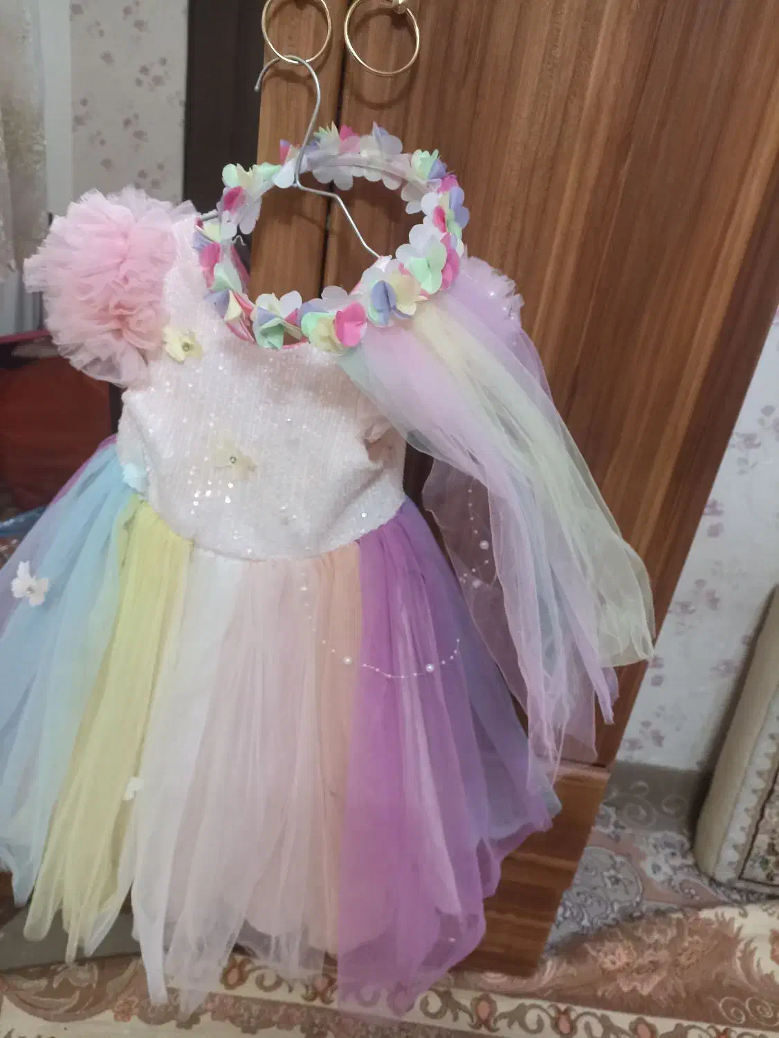 دو عدد لباس تور رنگی و سفید|کفش و لباس بچه|قم, سعادتی|دیوار