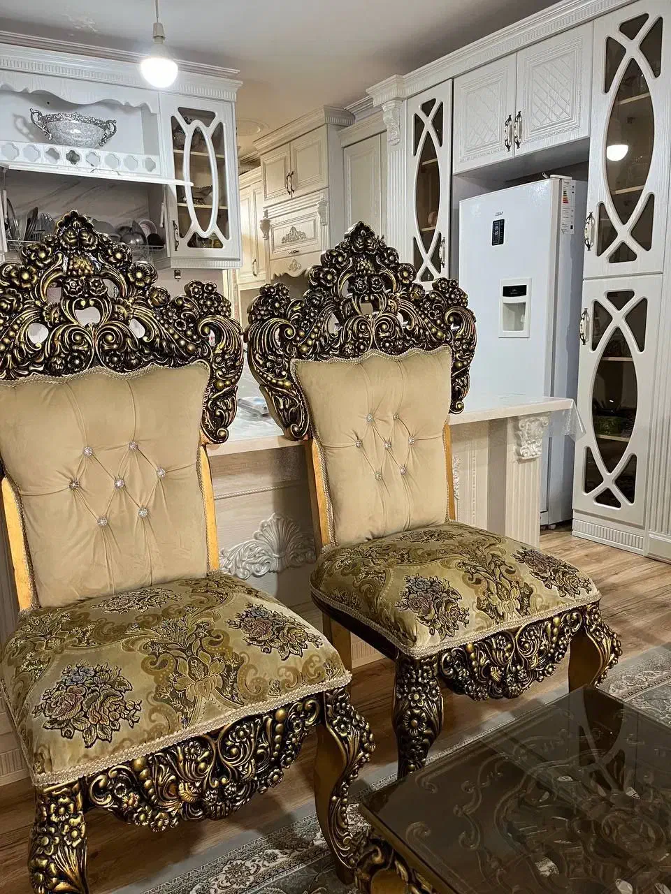 مبل سلطنتی|مبلمان خانگی و میز عسلی|علیآباد کتول, |دیوار