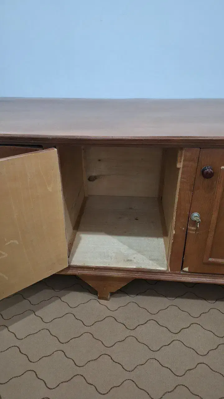 ژیر جیوبانی|جاکفشی، کمد، دراور|مریوان, |دیوار