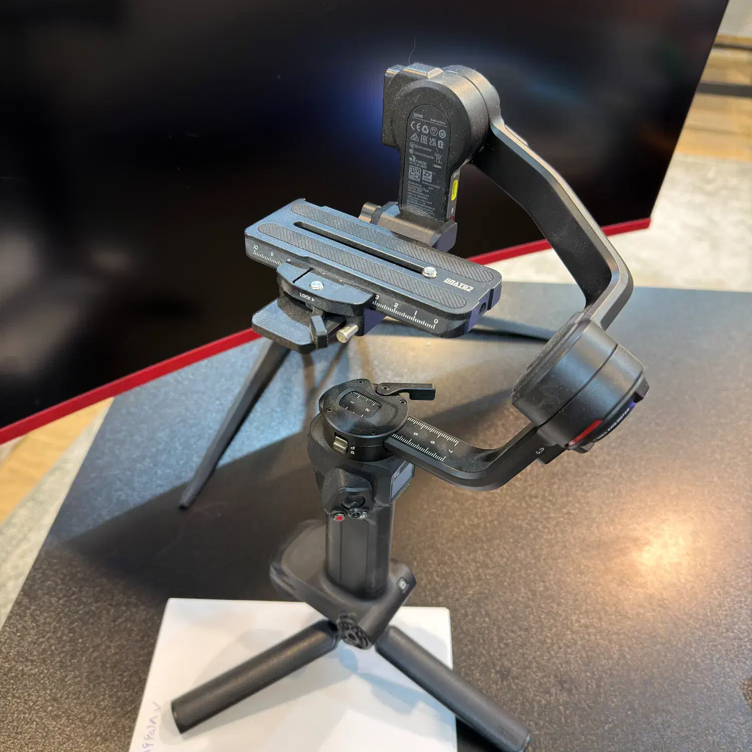 فروش فوری گیمبال|دوربین عکاسی و فیلم‌برداری|لاهیجان, انقلاب|دیوار