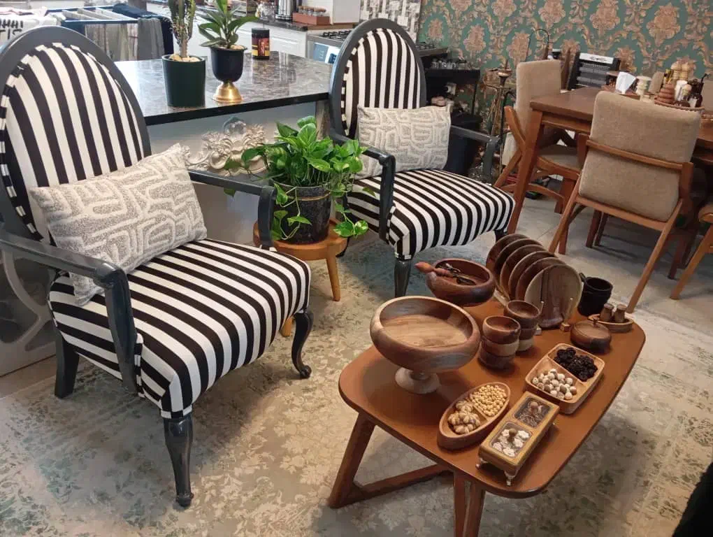 مبل نیم ست|مبلمان خانگی و میز عسلی|باقرشهر, |دیوار