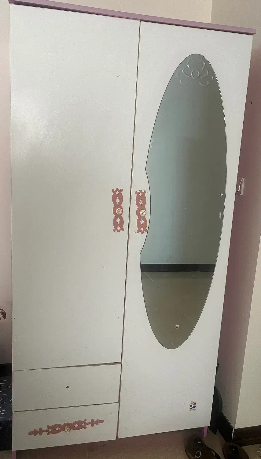 کمد|جاکفشی، کمد، دراور|بابل, |دیوار